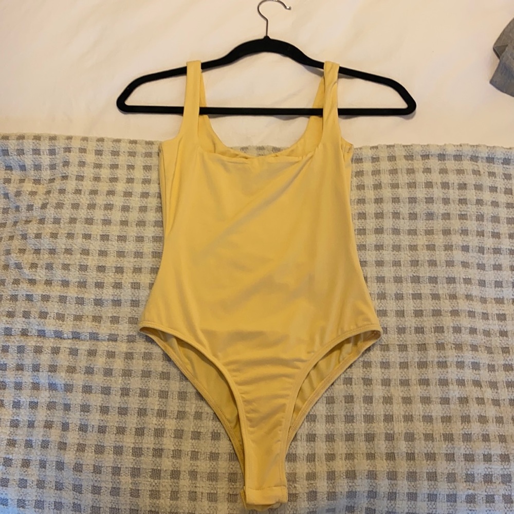 Princess Polly bodysuit yellow